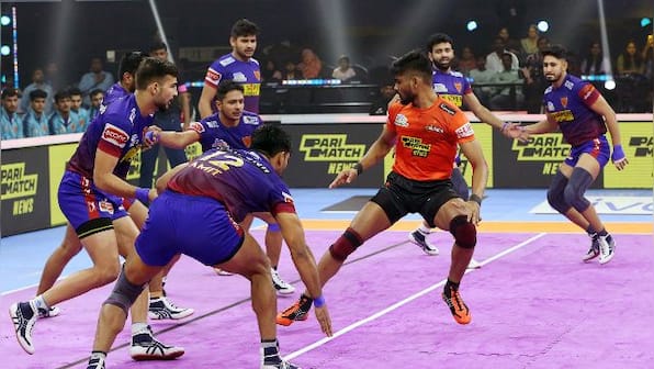 Pro Kabaddi League: Amit Hooda shines as Dabang Delhi KC beat U Mumba to keep playoff hopes alive