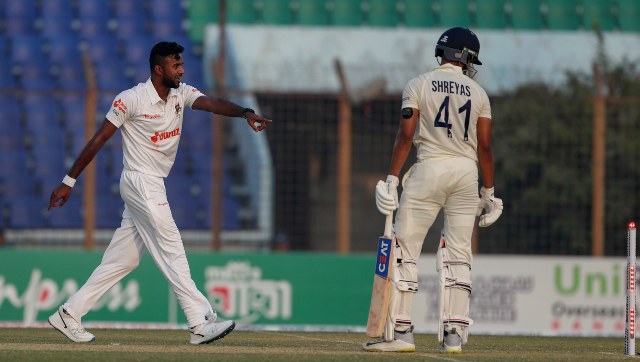 India vs Bangladesh: Shreyas Iyer luckily escapes dismissal off Ebadot Hossain's ball after bails refuse to fall India vs Bangladesh: Shreyas Iyer luckily escapes dismissal off Ebadot Hossain's ball after bails refuse to fall