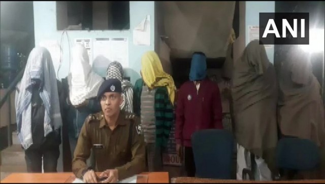 Bihar: 5 prisoners, 2 police officers arrested for liquor party inside police station in Patna Bihar: 5 prisoners, 2 police officers arrested for liquor party inside police station in Patna