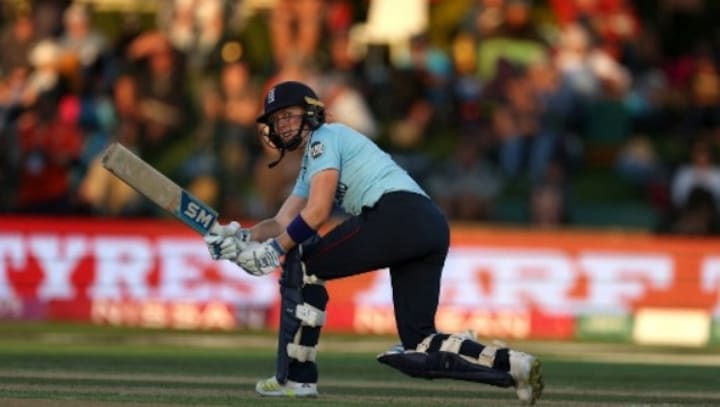 Heather Knight believes franchise cricket could affect women’s game, bats for international cricket