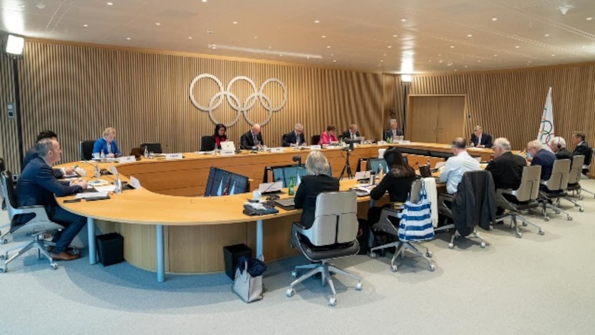 2024 Paris Games: IOC's move to reintegrate Russia into Olympics meets opposition