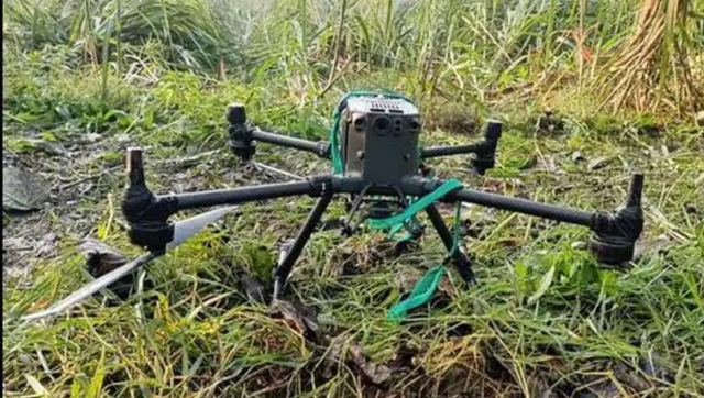Punjab: BSF shoots down Pakistan drone in Tarn Taran, over 2 kg heroin recovered Punjab: BSF shoots down Pakistan drone in Tarn Taran, over 2 kg heroin recovered