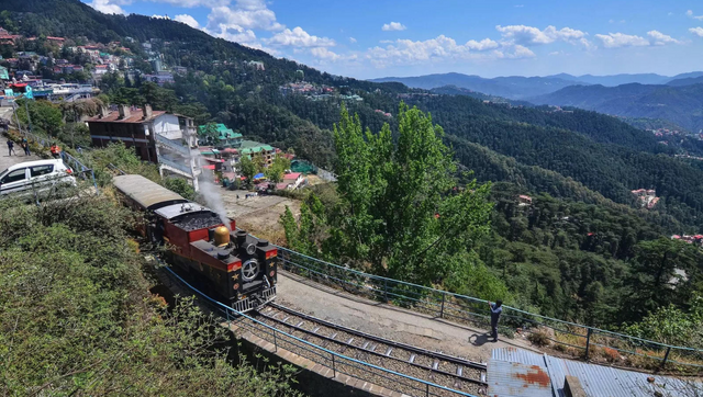 Railways to give big boost to Indian Army at LAC against China Railways to give big boost to Indian Army at LAC against China