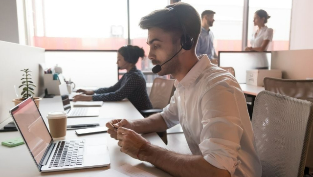 Indian scam call centres looted over $10 billion in 11 months from US senior citizens this year Indian scam call centres looted over $10 billion in 11 months from US senior citizens this year