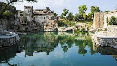 Pakistan issues 96 visas for Indian Hindus to visit Shree Katas Raj Temples of Mahabharat fame