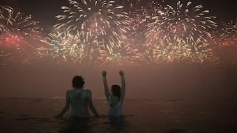 China: Amidst COVID wave, thousands gather in Wuhan to celebrate New Year