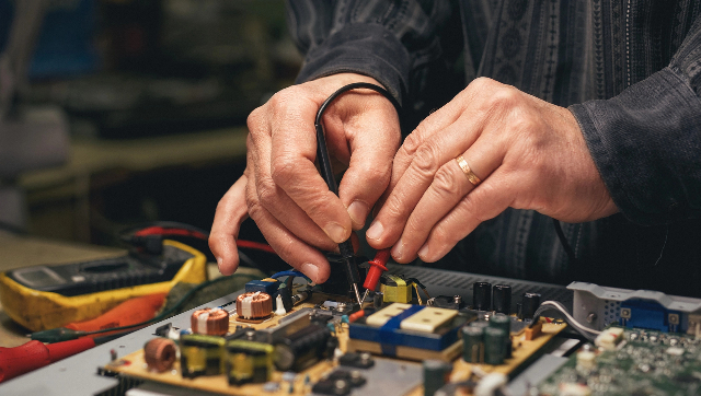 New York becomes the first US state to pass a 'Right-to-Repair' legislation, but in a very watered down manner New York becomes the first US state to pass a 'Right-to-Repair' legislation, but in a very watered down manner