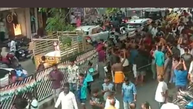 Watch: Hundreds gather for final journey of Sri Manakula Vinayagar Temple elephant, Lakshmi Watch: Hundreds gather for final journey of Sri Manakula Vinayagar Temple elephant, Lakshmi