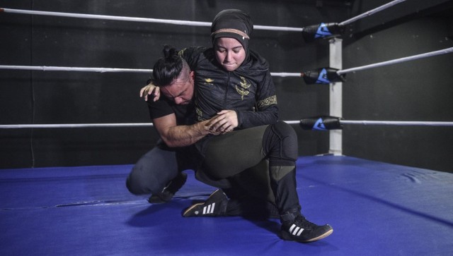 Hijab-wearing 'Phoenix' rises above male-dominated Malaysian wrestling Hijab-wearing 'Phoenix' rises above male-dominated Malaysian wrestling