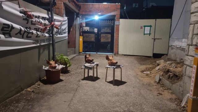 Protests intensify in South Korea over construction of court-approved mosque Protests intensify in South Korea over construction of court-approved mosque