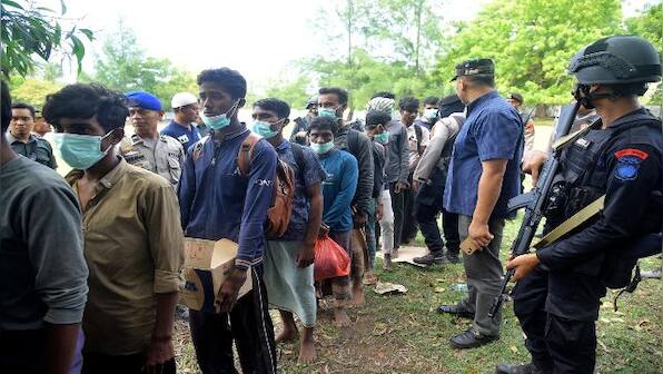 180 Rohingya refugees adrift on boat feared dead, says UN