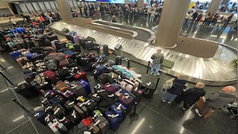 Southwest Airlines cancels more flights, draws federal investigation