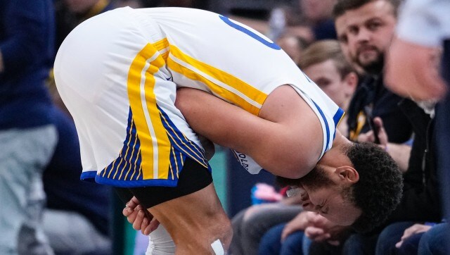 NBA: Steph Curry Out After Partial Shoulder Dislocation For Warriors ...