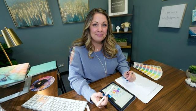 US wedding website designer wishes to refuse service to LGBTQ couple, lands in court US wedding website designer wishes to refuse service to LGBTQ couple, lands in court