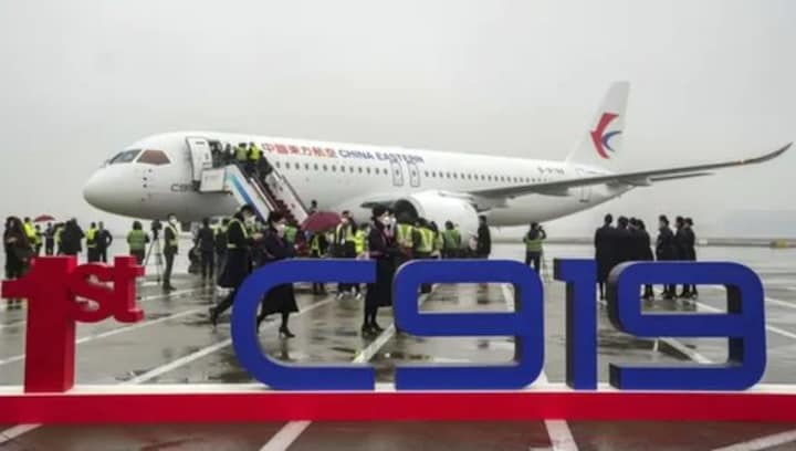 China completes first delivery of homegrown passenger aircraft
