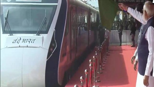 PM Modi to flag off West Bengal's first Vande Bharat Express on 30 December PM Modi to flag off West Bengal's first Vande Bharat Express on 30 December