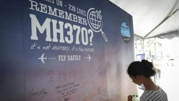 Did the pilot cause the Malaysian Airlines flight MH370 to crash deliberately?