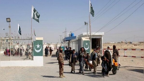 Pakistani Senator Farook Naek calls for revisiting Afghan policy after recent surge in border clashes