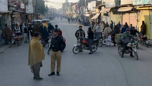 Pakistan: All hostages freed and captors killed as police siege ends