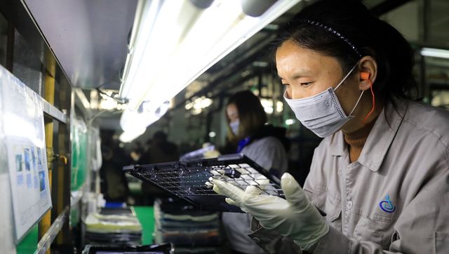 Largest chip maker among 36 Chinese companies blacklisted in US to block access to military tech Largest chip maker among 36 Chinese companies blacklisted in US to block access to military tech