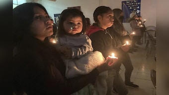 US: How long will migrants be stuck at the border amid freezing temperatures?
