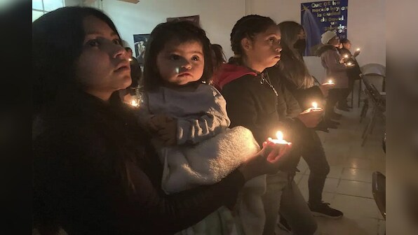US: How long will migrants be stuck at the border amid freezing temperatures?