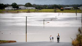 Rescuers airlift residents from remote Australia floods