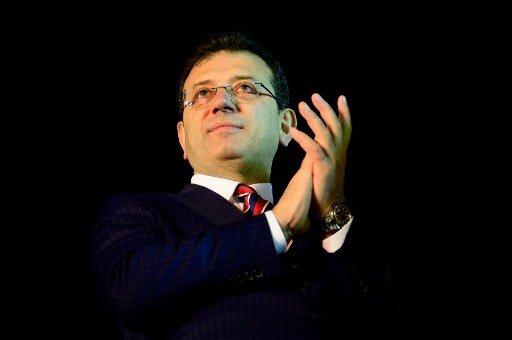 Turkey: Istanbul mayor barred from politics over 'insult' Turkey: Istanbul mayor barred from politics over 'insult'