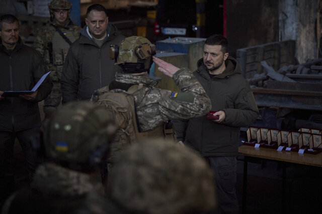 Ukraine war: Zelenskyy visits frontline city of Bakhmut, Putin praises troops in Kremlin Ukraine war: Zelenskyy visits frontline city of Bakhmut, Putin praises troops in Kremlin