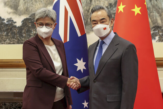 Australian foreign minister visits China after breakdown in ties over Huawei ban, demand for probe into COVID origins Australian foreign minister visits China after breakdown in ties over Huawei ban, demand for probe into COVID origins
