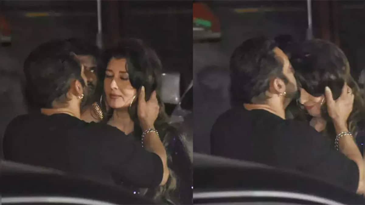 Salman Khan Kisses Ex Girlfriend Sangeeta Bijlani On Forehead As They