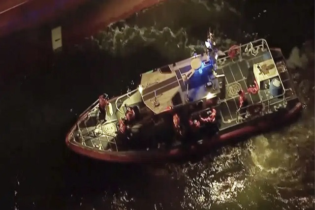 Stranded Without Fuel No fuel, no mast, no water: Rescued sailors describe ordeal – Firstpost