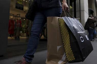 US: Holiday sales up 7.6% despite the squeeze of inflation