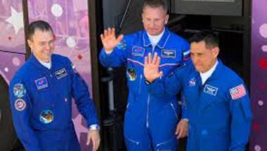 Russian space capsule leak likely to have been caused by micrometeorite