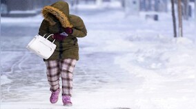 US: Late-winter storm pummels Northeast with heavy, wet snow