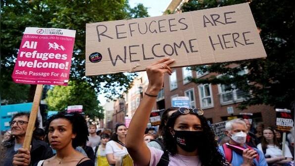 ‘Children simply disappear’: Whistle-blower reveals how asylum-seeking kids are abducted from British govt hotel