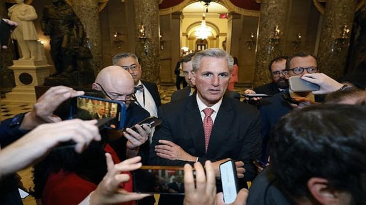 Republican frontrunner Kevin McCarthy bids to nail down final speaker votes as US House returns