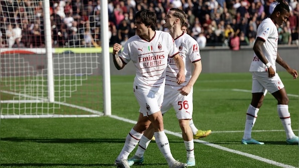 Serie A: AC Milan inch closer to Napoli, Leece stun Lazio