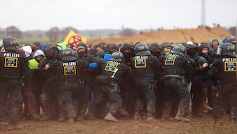 Germany: Thousands clash with police as they protest against coal mine expansion