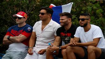 Police kicks out four people for carrying Russian flags at Australia Open