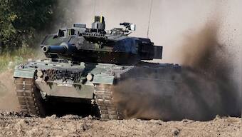 Why US and Germany supplying tanks to Ukraine evoke memories of the Cold War