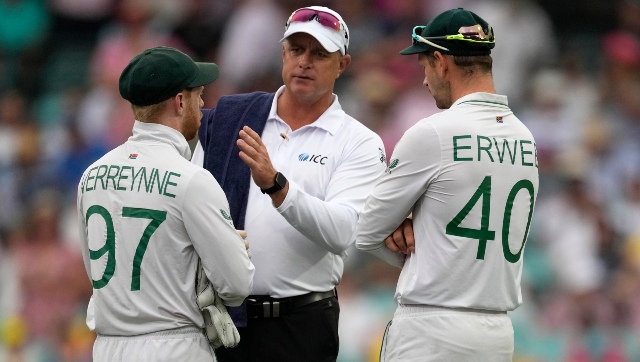 Australia vs South Africa: Steve Waugh fumes at bad light rule after play disrupted in Sydney Test Australia vs South Africa: Steve Waugh fumes at bad light rule after play disrupted in Sydney Test