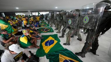 Brazil police wrest back seat of power from pro-Bolsonaro rioters