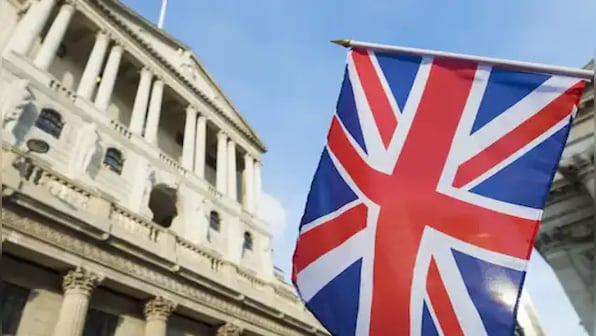 UK economy posts surprise growth in November