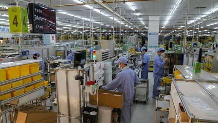 China's trade surplus swells to record $877.6 bn as exports rise despite weak US, Europe demand