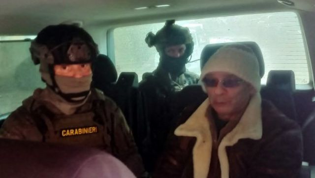 Fugitive's arrest removes 'king' of weakened Sicilian Mafia Fugitive's arrest removes 'king' of weakened Sicilian Mafia
