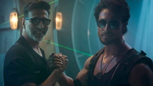 Pooja Entertainment's Bade Miyan Chote Miyan title track is all set to retrieve the Bollywood vibes