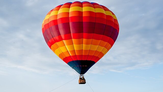 Watch: Hot air balloons spotted gracing sky in this Swiss town during International Balloon Festival Watch: Hot air balloons spotted gracing sky in this Swiss town during International Balloon Festival