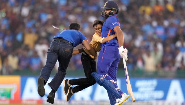 India vs New Zealand 2nd ODI: Hosts thrash Kiwis by 8 wickets to win series - In Pics India vs New Zealand 2nd ODI: Hosts thrash Kiwis by 8 wickets to win series - In Pics