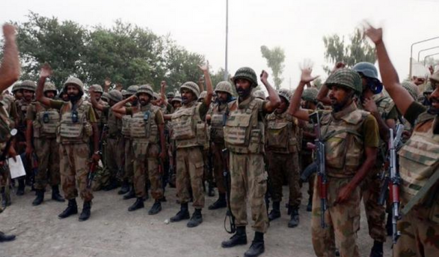 Compared to India, Pakistan lost 6 times more soldiers in 2022 Compared to India, Pakistan lost 6 times more soldiers in 2022